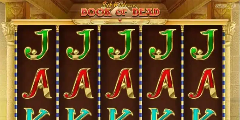 আসল স্লট গেমের মজা খুঁজছেন? Book of Dead ট্রাই করে দেখুন!